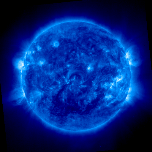 Como está o Sol hoje? veja acima nessa imagem do SOHO Extreme ultraviolet Imaging Telescope (EIT) full-field Fe IX, X 171 Å - NASA Goddard Space Flight Center